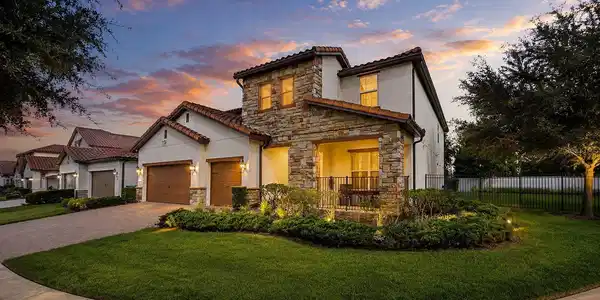10902 CITRON OAKS DRIVE