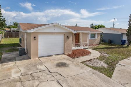 3341 ROXBURY DRIVE