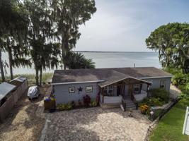 902 VILLA LAGOON