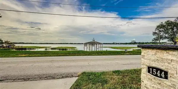 1544 S LAKE HOWARD DRIVE