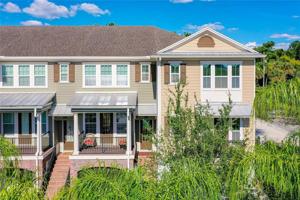 210 QUEEN PALM