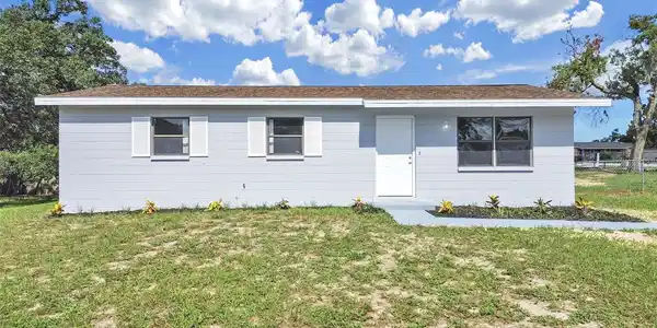 9667 BAYSIDE COURT