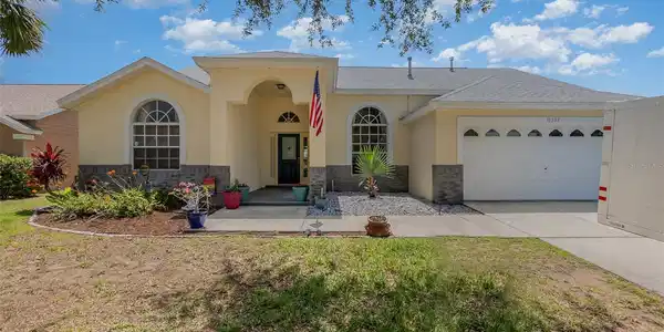 16303 MAGNOLIA HILL