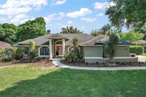 10669 LAKE HILL