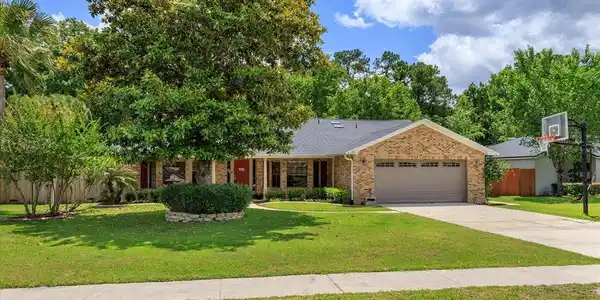 702 RIVERBEND
