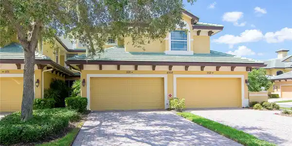 6508 MOORINGS POINT CIRCLE