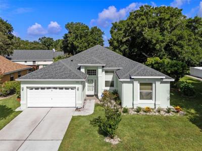 2710 AUTUMN LANE