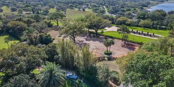 2300 N SCENIC HIGHWAY