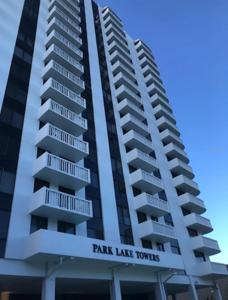 400 E COLONIAL DRIVE