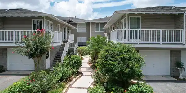 177 BAY PATH