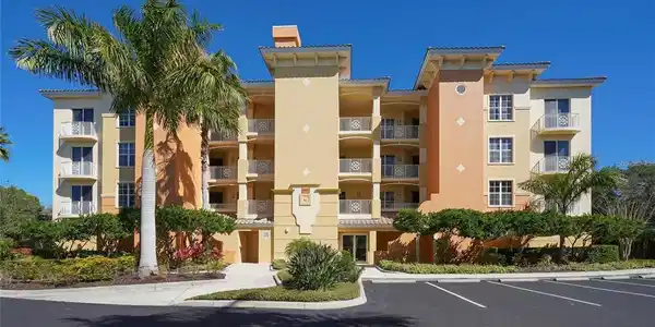 6465 WATERCREST