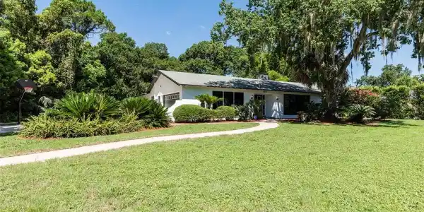 102 LITTLE OAK
