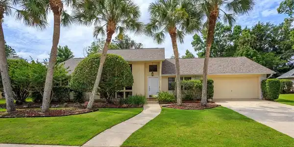957 STONE CREEK