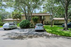 1400 TARPON WOODS