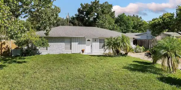 205 LAKE GENE
