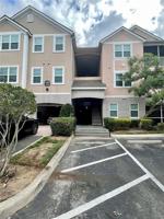 3209 PARKCHESTER SQUARE