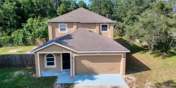 2907 LAKE HELEN OSTEEN