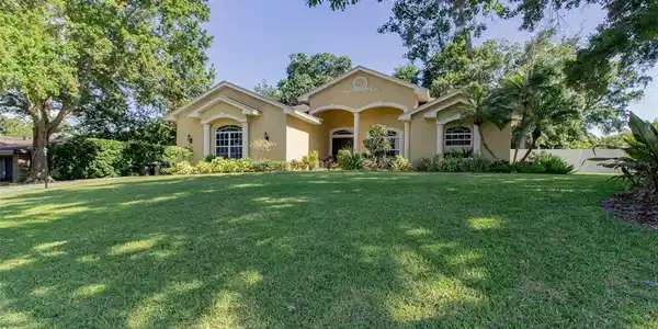 1105 CANDLEWOOD