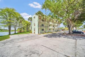 1130 LAKE PARKER
