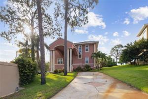 124 WATERBERRY