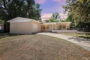 1332 W HARTLEY CIR