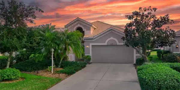 6718 OAK MANOR
