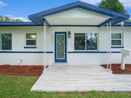 4891 VENETIAN NE