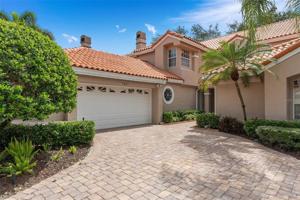 7427 SOMERSET SHORES