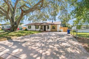 9725 CRESTVIEW