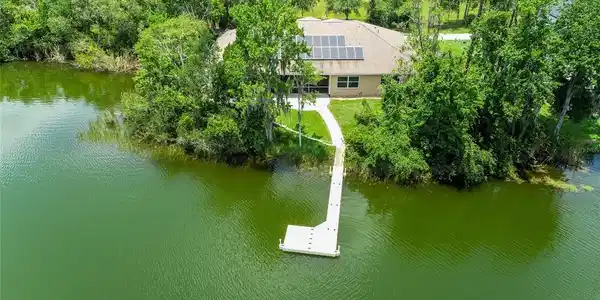 6748 MAGNOLIA POINT