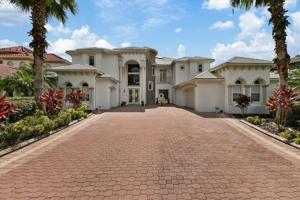 17936 CACHET ISLE
