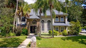 1021 BEARDED OAKS