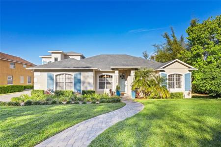 1320 MYRTLE DRIVE