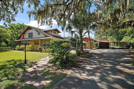 150 E CHARLOTTE AVENUE