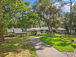 1602 COUNTRY CLUB