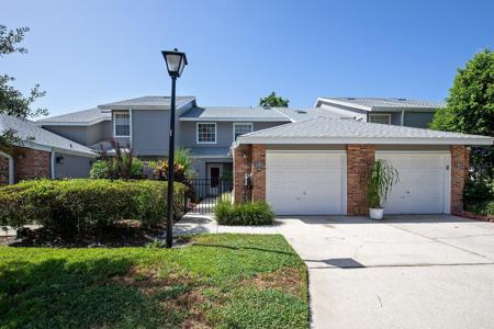 630 MAPLE OAK CIRCLE