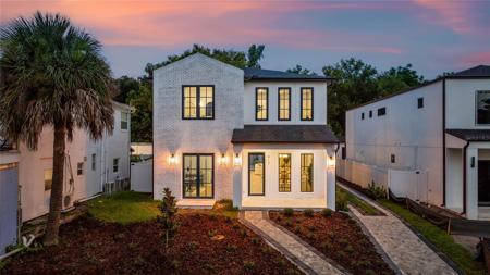 917 LAKE EMERALD DRIVE