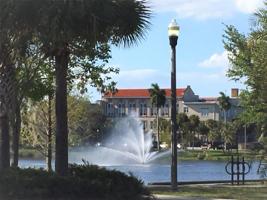 701 MIRROR LAKE N
