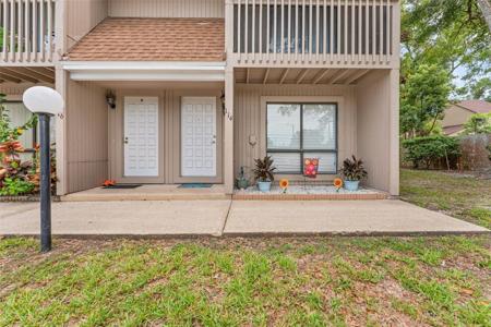 752 HOWLAND LANE