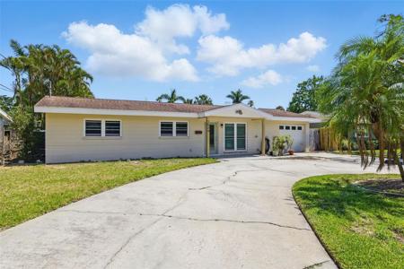 1524 CARSON CIRCLE NE