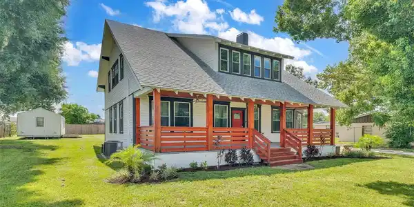 310 8TH STREET N