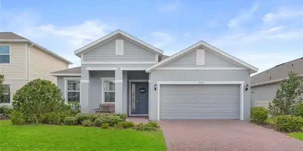 2929 BLUESTEM LANE