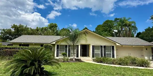 325 VALLEY DRIVE
