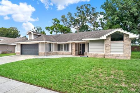 679 N ENDEAVOUR DR