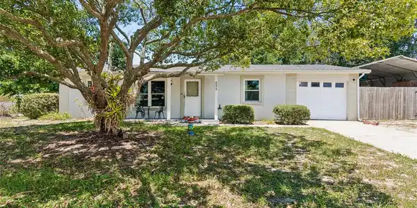 9473 BAYSIDE COURT