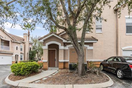 10454 VILLA VIEW CIRCLE