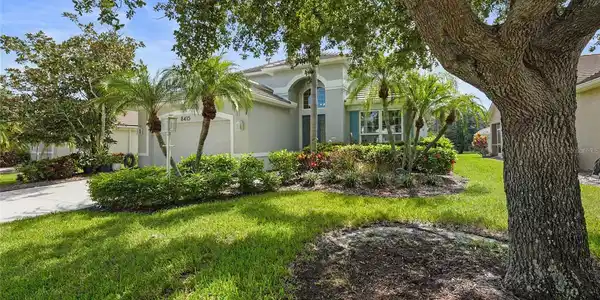8415 WHISPERING WOODS COURT