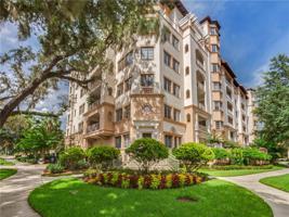 300 S INTERLACHEN AVENUE