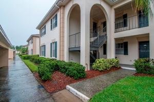 10388 CARROLLWOOD