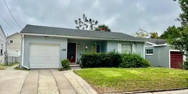 1639 OAKMONT LANE